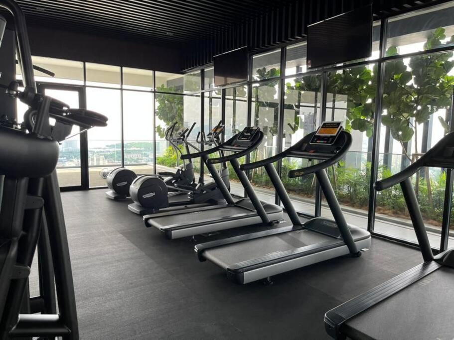 New Georgetown Stylist 2Br Homestay For 10Pax 无敌美景两房民宿 Beacon Executive Suite ภายนอก รูปภาพ