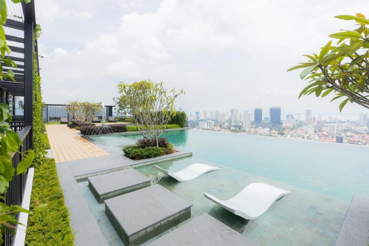 New Georgetown Stylist 2Br Homestay For 10Pax 无敌美景两房民宿 Beacon Executive Suite ภายนอก รูปภาพ
